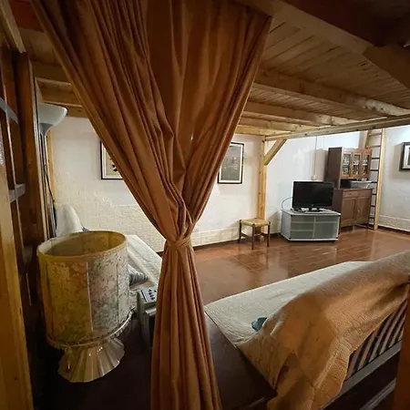 Taverna Apartment Châtillon